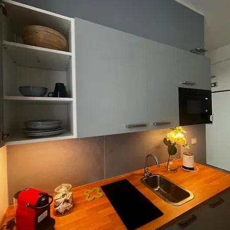 Knock-knock Navigli 밀라노