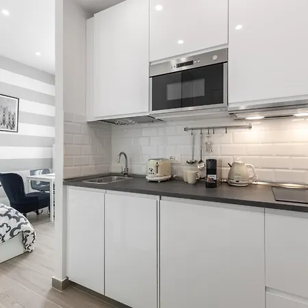 Apartmán Viaortisuite Pta Romana Wifi & A-c 12 Min To Duomo Milán