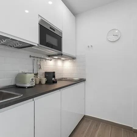 Viaortisuite Pta Romana Wifi & A-c 12 Min To Duomo Апартаменты Милан