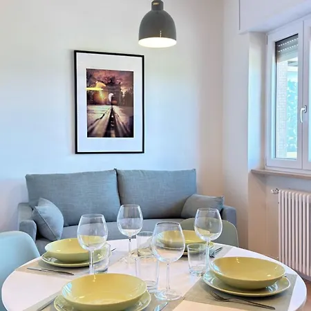 Fresh Nordic Flat With Balcony - San Siro Stadium Apartman