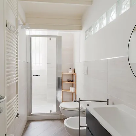 Guesthost - Comfortable Loft Citta Studi Lejlighed *