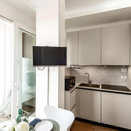 Apartment Stayeasy Bordighera - Navigli 8th Floor Terrace Mailand
