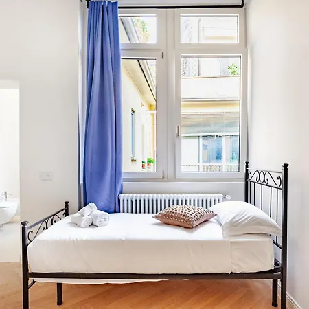 Porta Romana Metro Duomo Mediolan