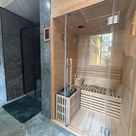 Epic Savona 12 - * Милан