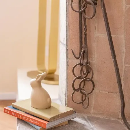 Apartman Elegant Near The Subway, Fast Wi-fi And Ac