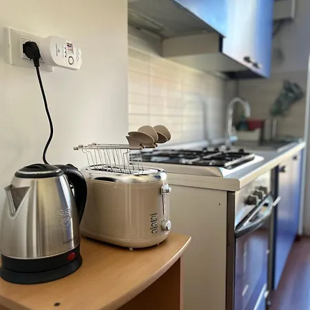 Porta Romana Luminoso Trilocale Con Balcone 公寓