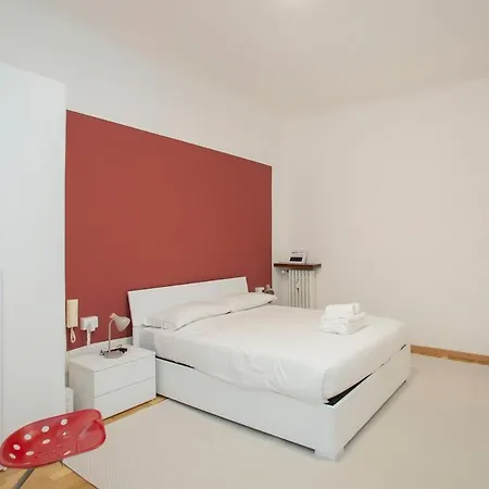 Monti 29 - Corso Sempione Mediolan