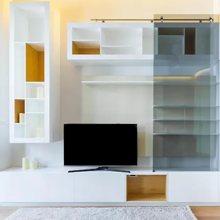 Luxury In The Center Of The City- 5 Min To Duomo דירה