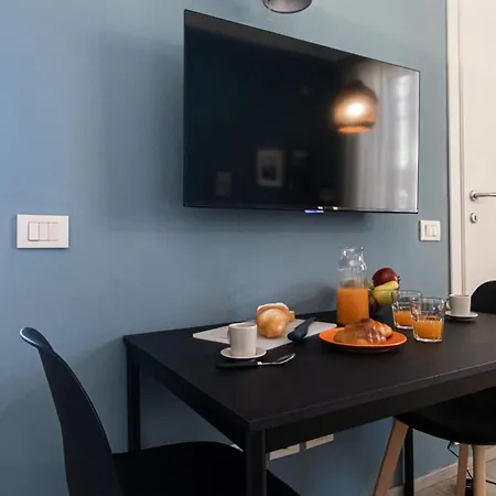 Italianway Easy - Bezzecca 12 Apartman Milánó