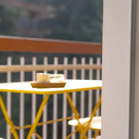 Daire I-host - Nota 39 *