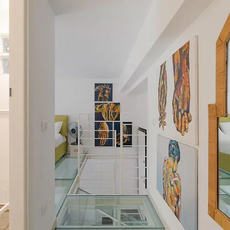 Guesthost - Comfortable Loft Citta Studi Апартаменты Милан