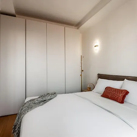 Stayeasy Bordighera - Navigli 8th Floor Terrace * Milano