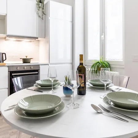 Apartment Duomo-centrale - Moderna, M1 E M3 A 250m *