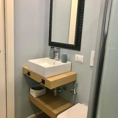 Modern In - Garage Included Milano