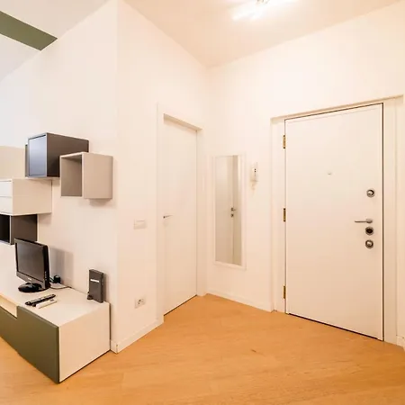 Roncaglia 25, Apartman Milánó