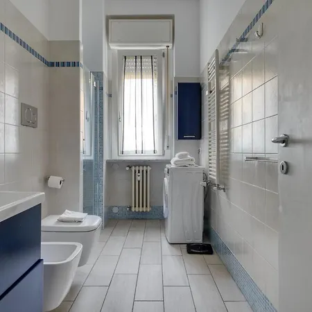 Cozy Navigli - Design District Apartment Milan