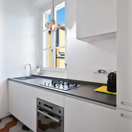 Vintage Hideaway Milan-historic Courtyard Апартаменты Милан