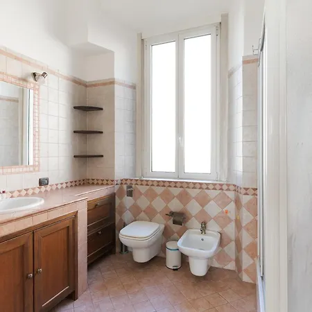 Guesthost - Bright Rubattino ミラノ