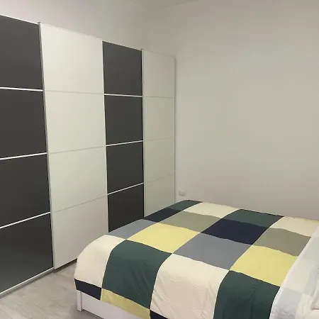 Chiara's Urban Oasis - - Duomo 8 Min Apartman