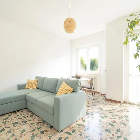 I-host - Nota 39 * Milano