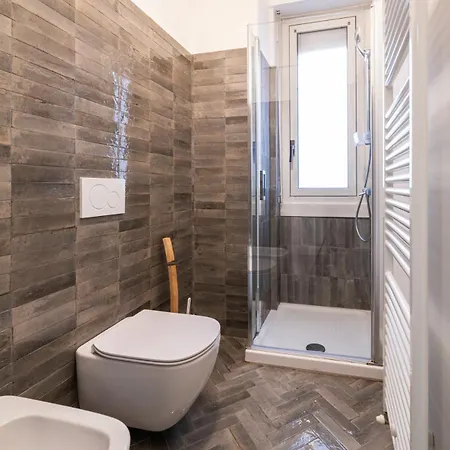 Roncaglia 25, Apartman