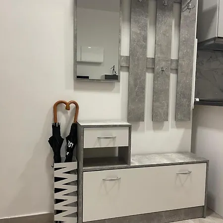 Chiara's Urban Oasis - - Duomo 8 Min Apartman *