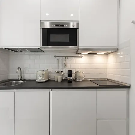 Viaortisuite Pta Romana Wifi & A-c 12 Min To Duomo Apartment