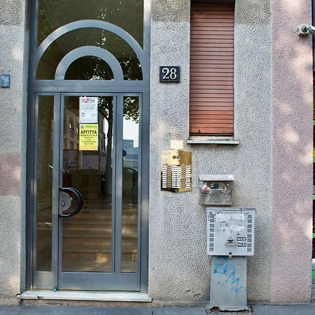 Con Vista Su Citta E Duomo Di * ミラノ