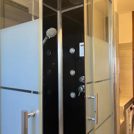 Delizioso A Zona Baggio 公寓