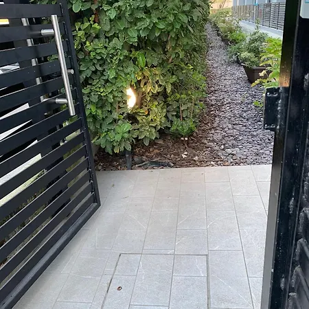 Mylo's -15 Minutes From The Duomo, Ieo, Prada Apartment *