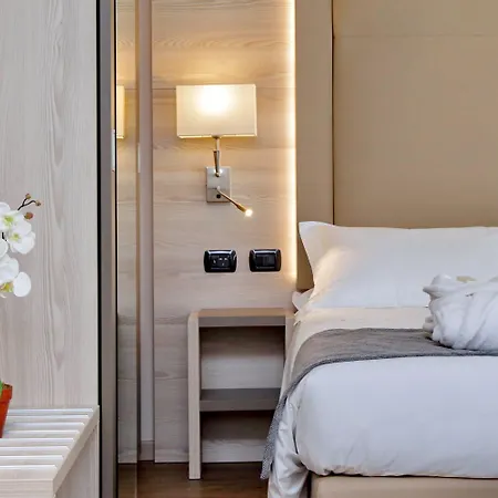 Duomo Hotel & Apartments 4* Milan