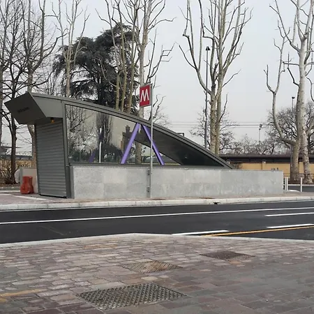 Luci A San Siro Couette-café Milan