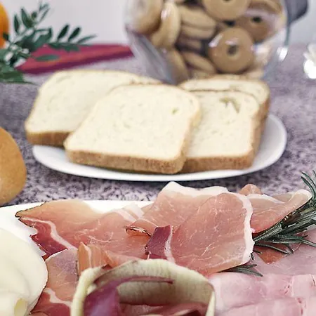 Alojamento de Acomodação e Pequeno-almoço Mi. Style 3*