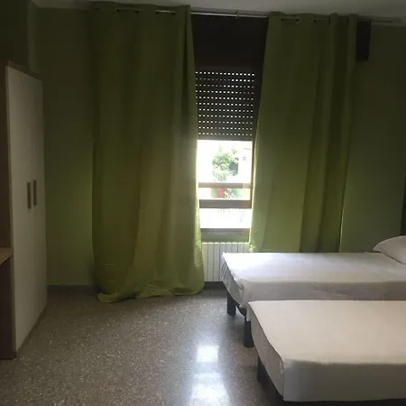 Hostel Mrhostel *