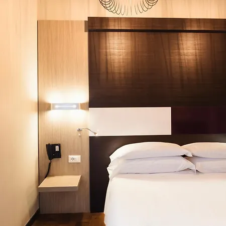 Genius Downtown Hotell
