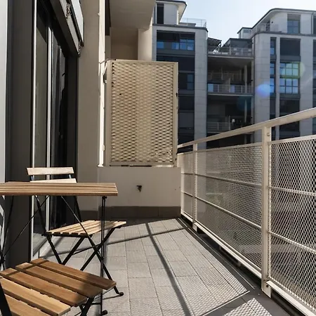 Youhosty - Bruno Maderna 17 Duplex Milaan