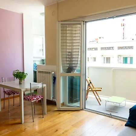Near Linate Duomo And Station Minutes Away Daire Milano