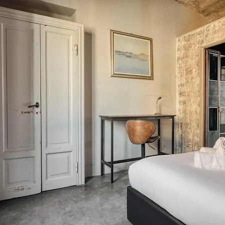 Nyc-style Industrial On Navigli * Milano