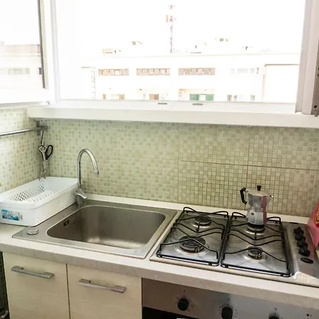 Near Linate Duomo And Station Minutes Away *