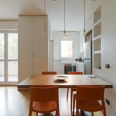 Apartment Guesthost - Bright M1 Precotto Milan