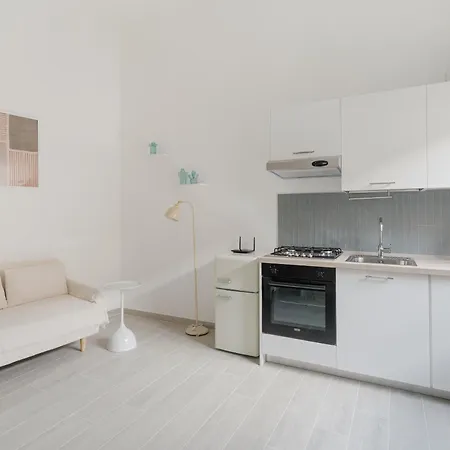 Guesthost - Patio Varesina Milánó