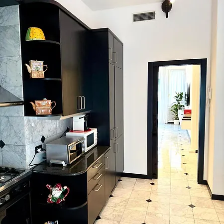 Lr Deluxe - Savoia Marble - Repubblica * Milan