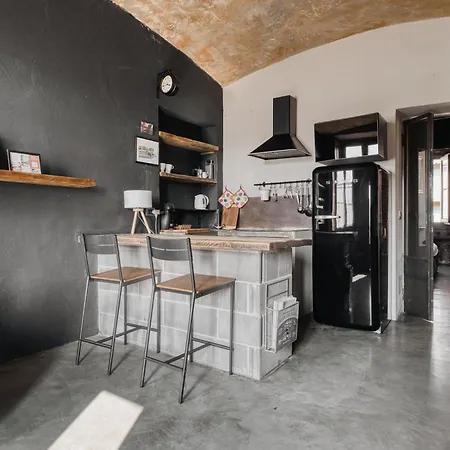 Nyc-style Industrial On Navigli شقة *