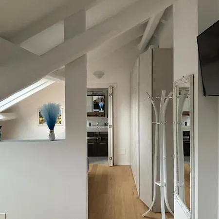 Apartament La Piccola Soffitta Azzurra