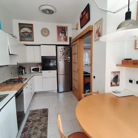 Апартаменты Cozy In Sempione