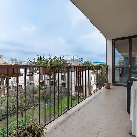 10 Minutes From Bocconi, Elegance And Comfort Apartmán