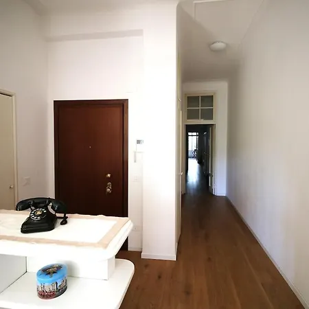 Yr - Porta Venezia - Walk To Metro & Shops *