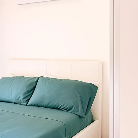 Via Cagliero 14 * Milano