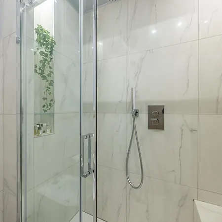 Heritage 400 Mt From Duomo Apartmán