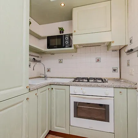 Stayq - Moscova - Porta Garibaldi